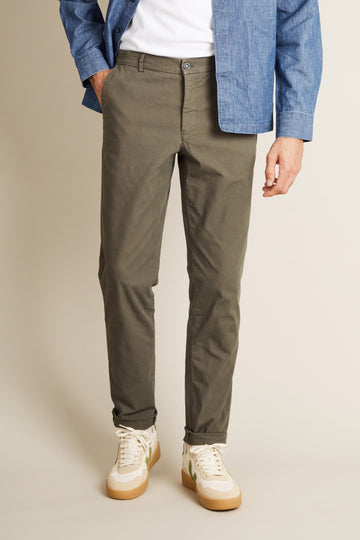 Chino sport kaki