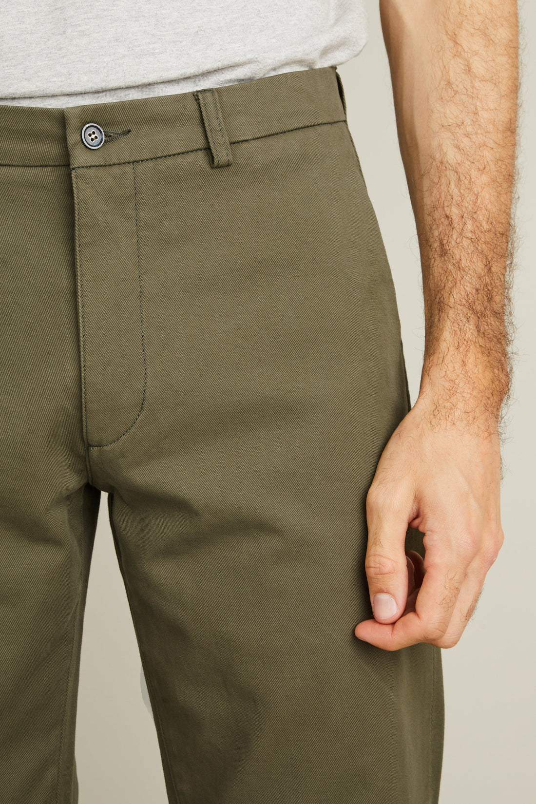 Chino droit kaki