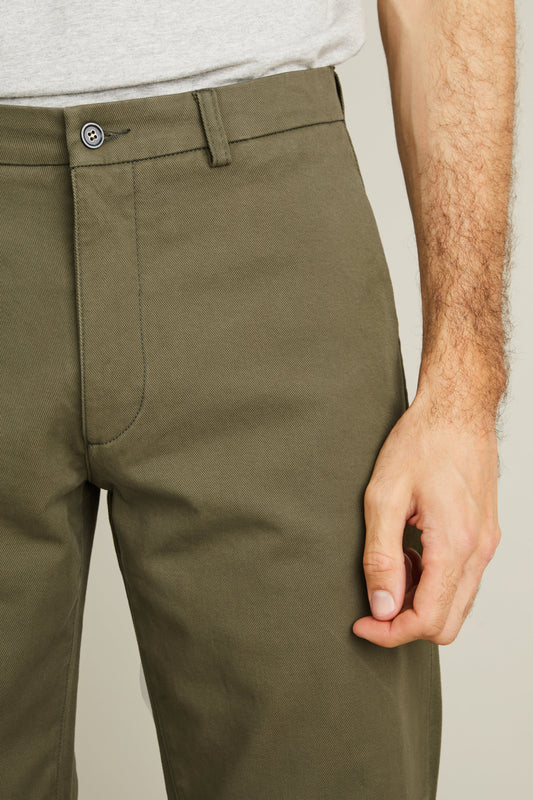 Chino droit kaki